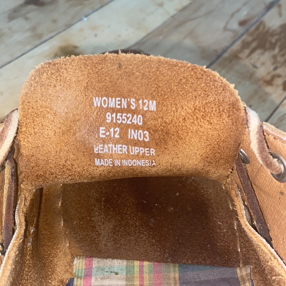 Sperry Boat Shoes - Picture 4 of 4